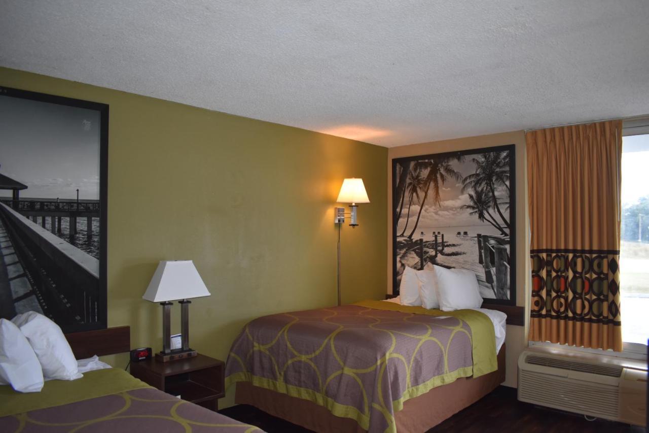 Hotel Super 8 By Wyndham I-75 Ocala