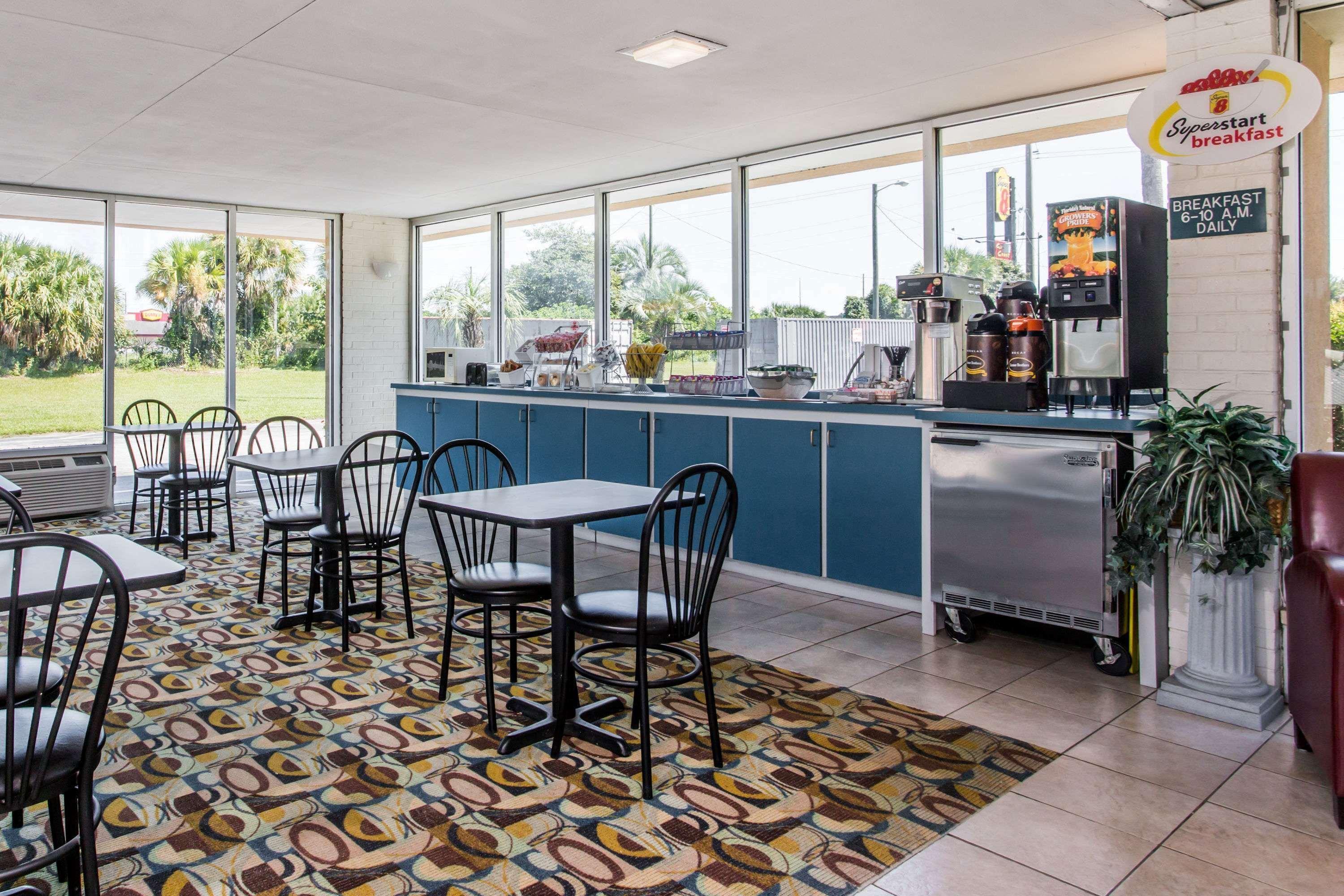 Super 8 By Wyndham I-75