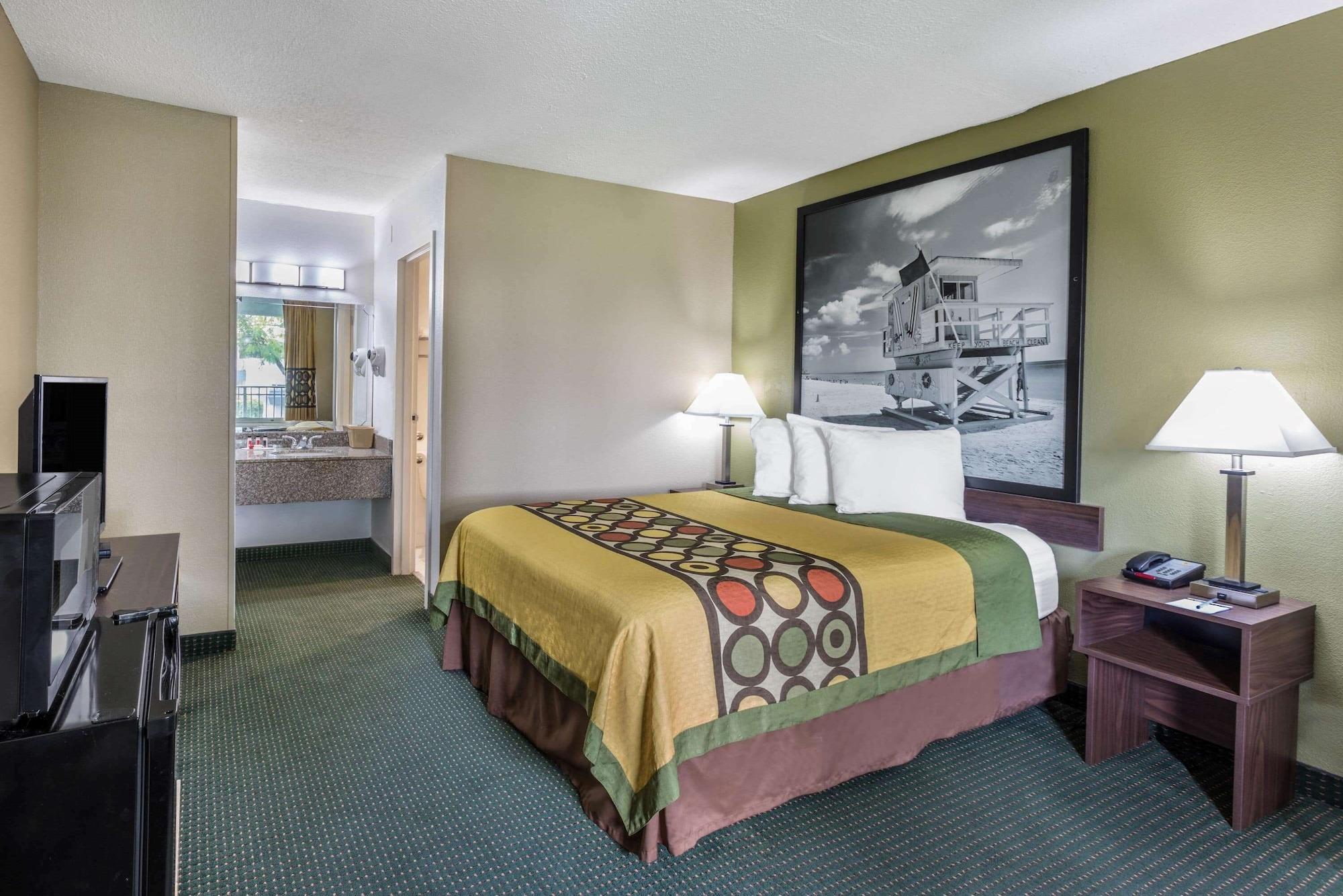 Hotel Super 8 By Wyndham I-75
